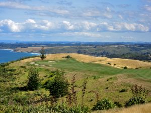 Kauri Cliffs 17th